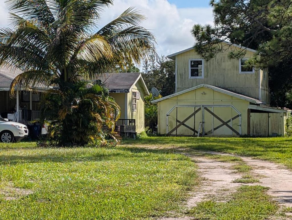 Photo of 1500 SE Cove Road, Stuart, FL 34997 (MLS # R11133977)