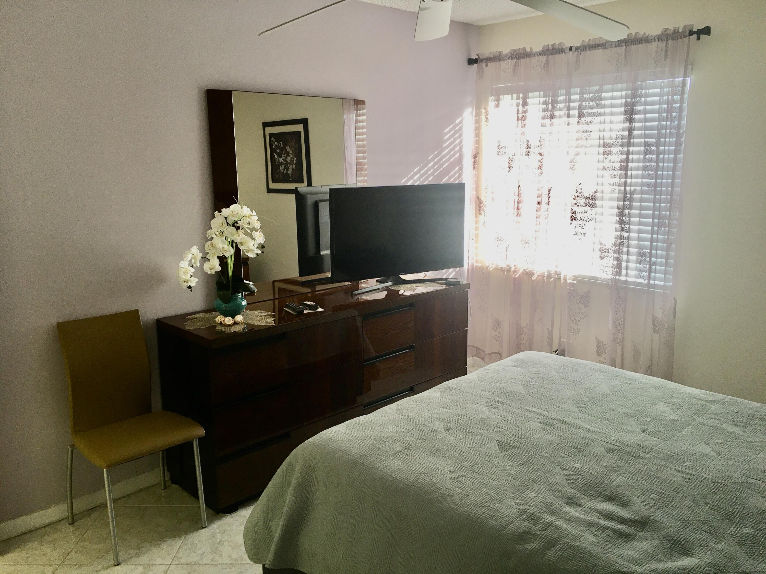 KINGS POINT - Residential Lease