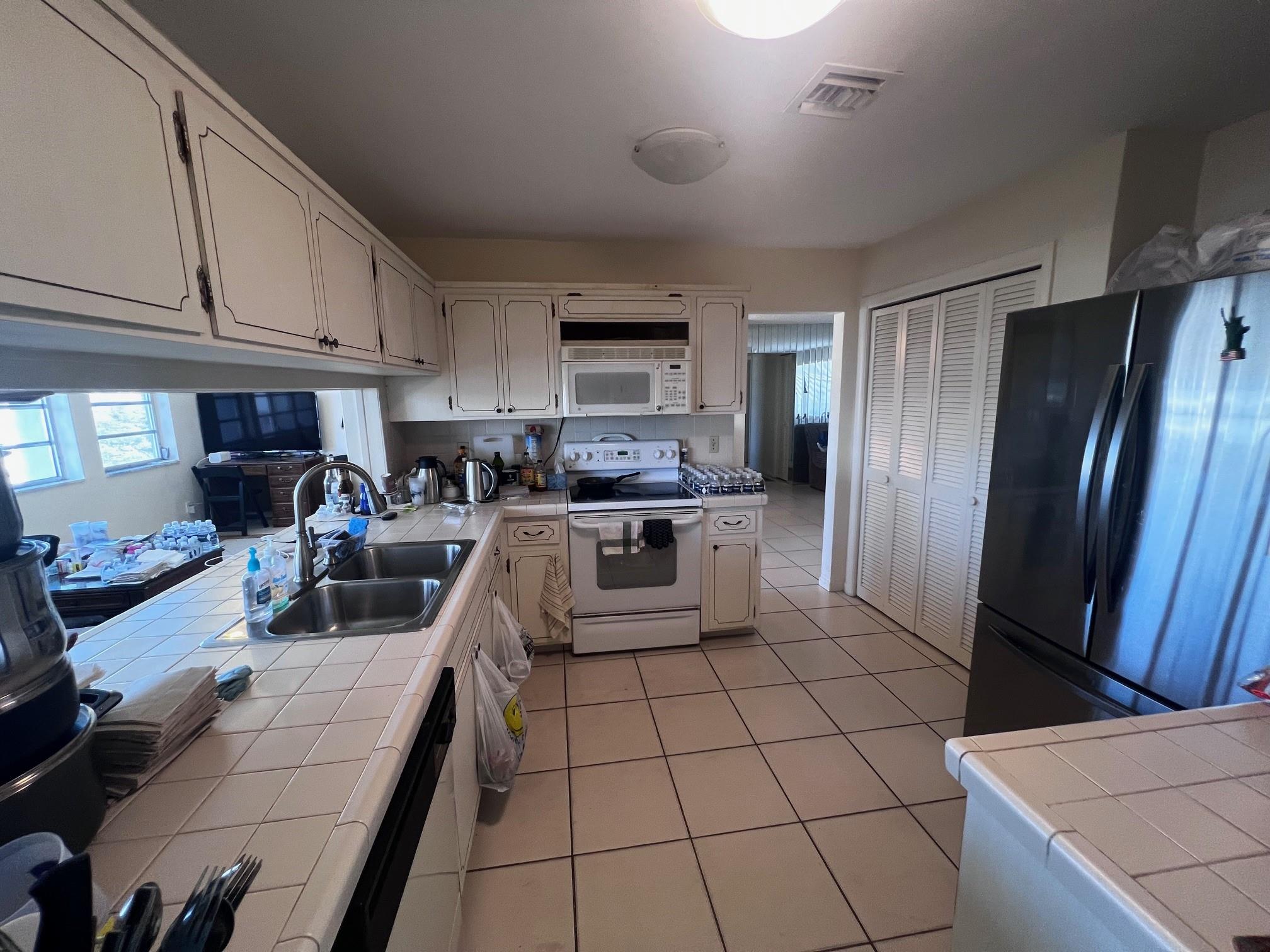 215 SE 3rd Ave 5502