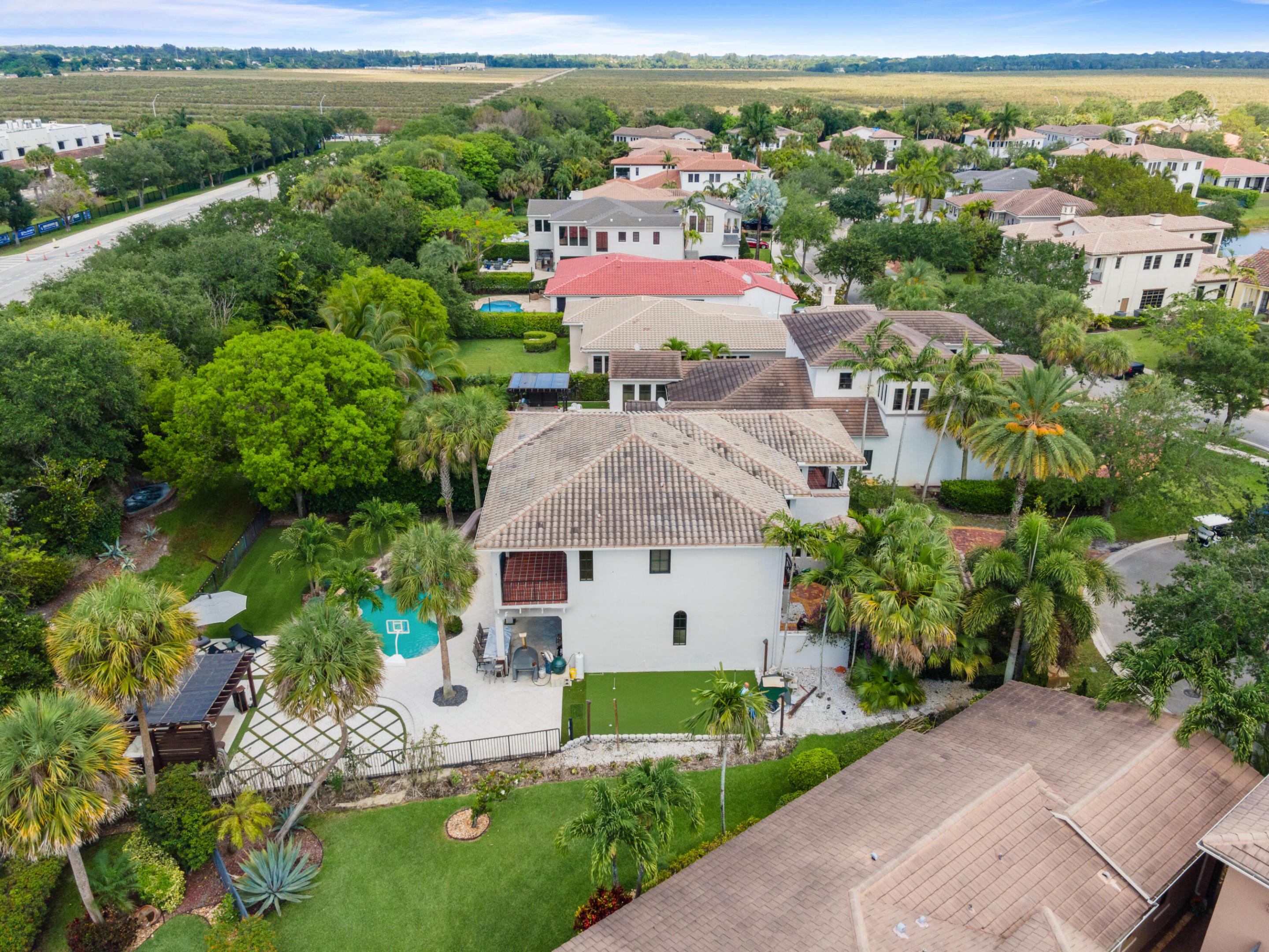 9521 Eden Manor