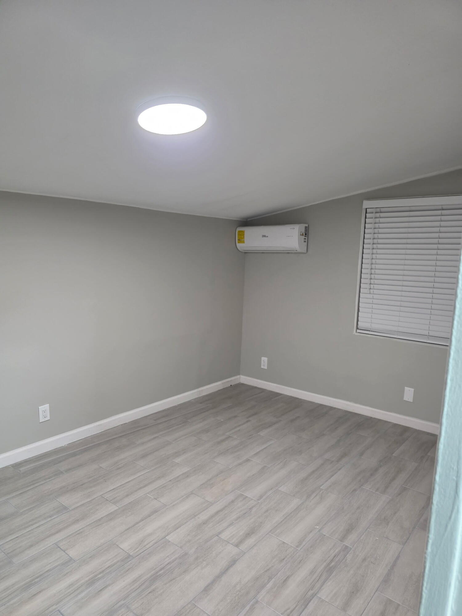 GOLDEN GATE - Residential Lease