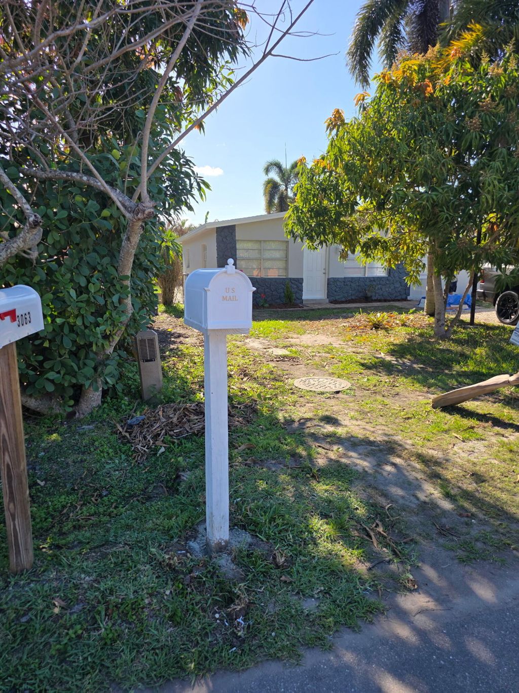 Photo of 3044 SE Camino Avenue, Stuart, FL 34997 (MLS # B26002362)