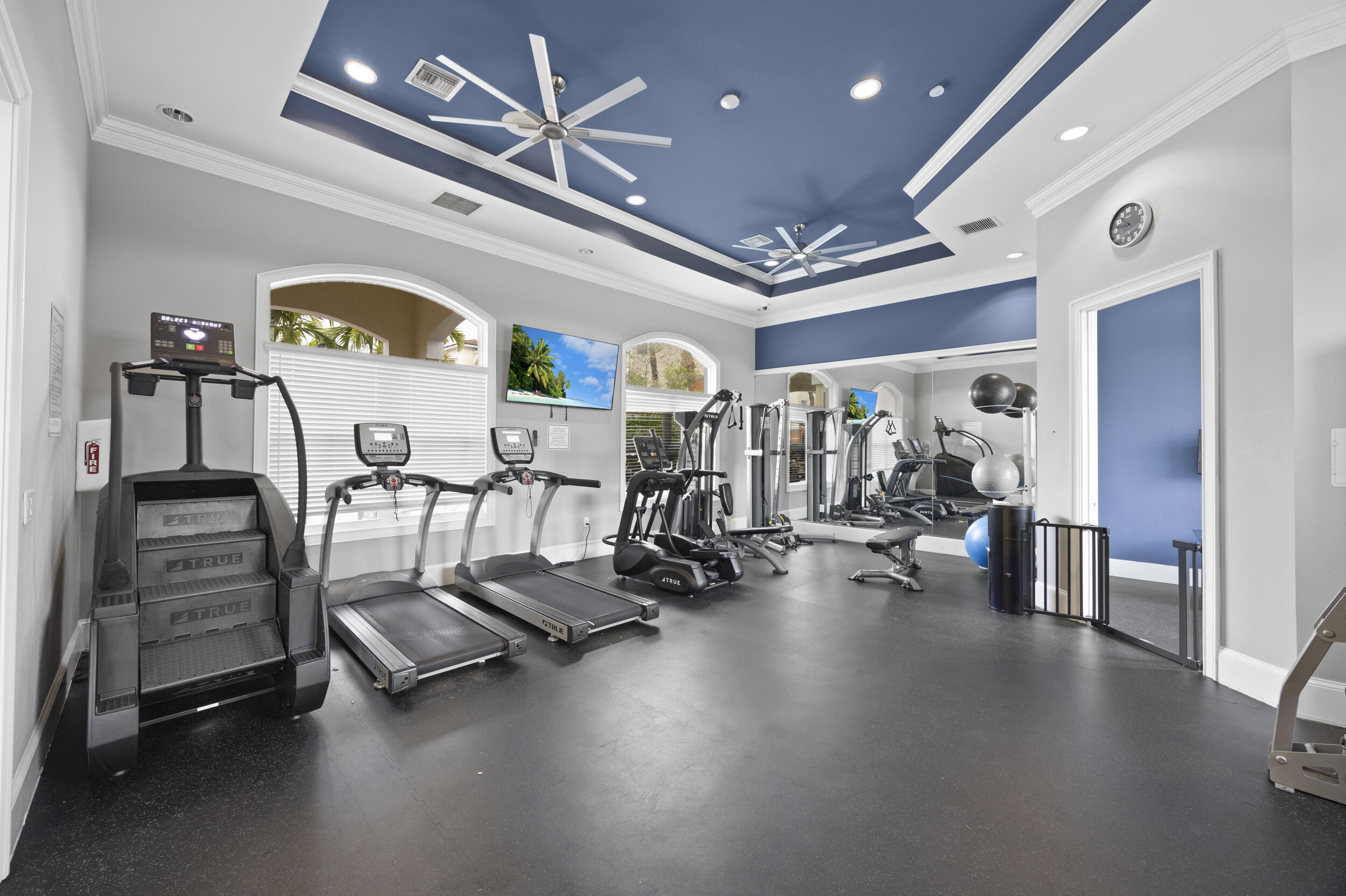 MEZZANO CONDO - Residential Lease