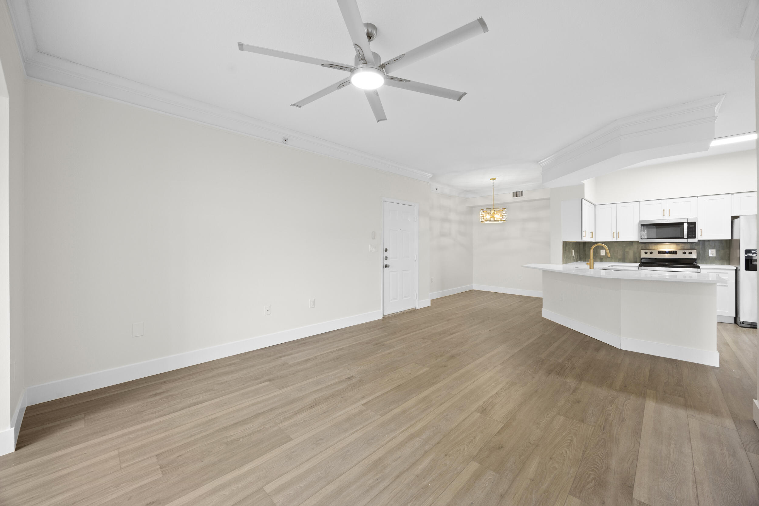 MEZZANO CONDO - Residential Lease