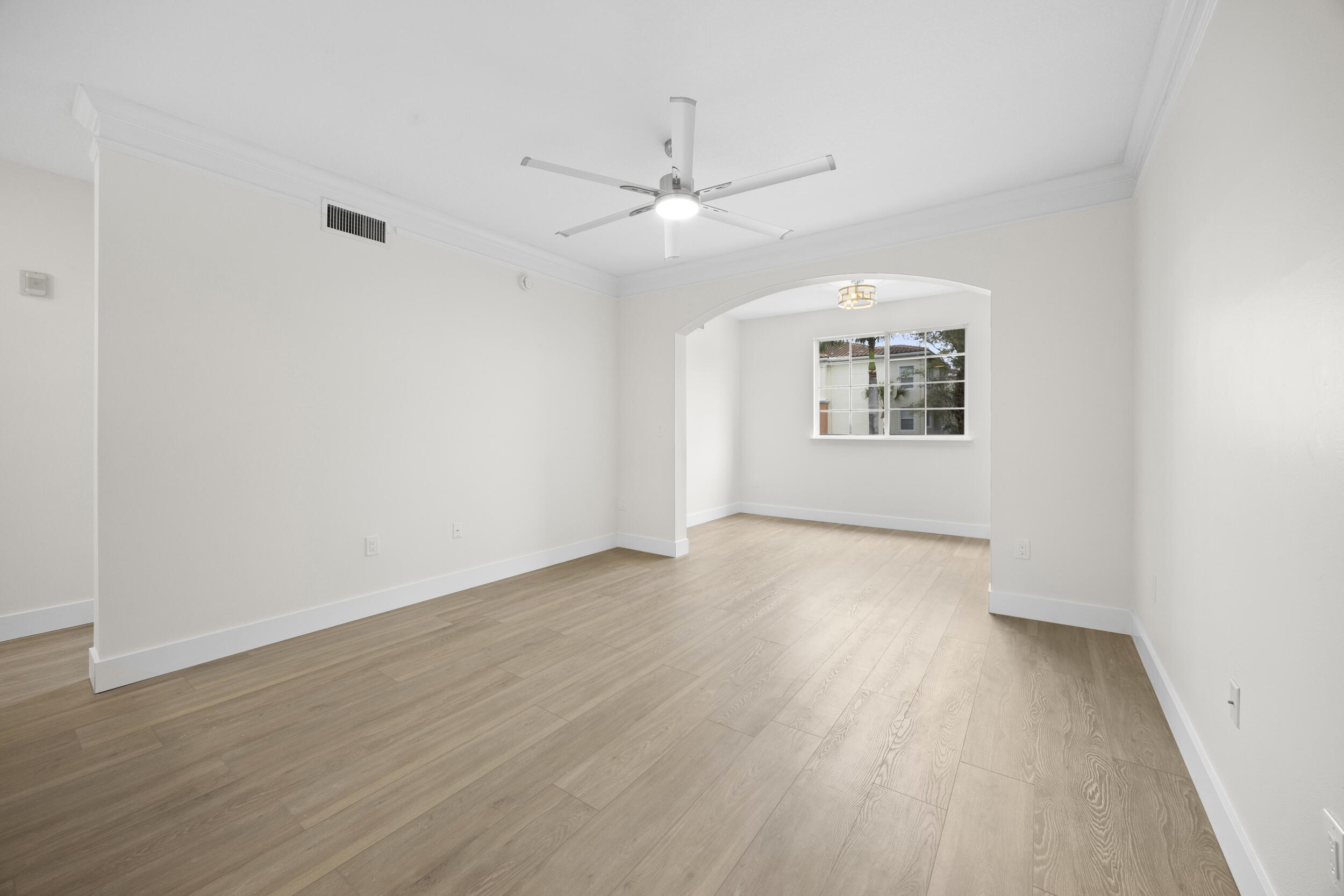 MEZZANO CONDO - Residential Lease