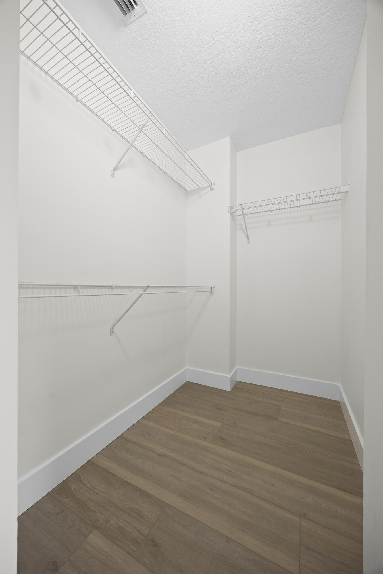 MEZZANO CONDO - Residential Lease