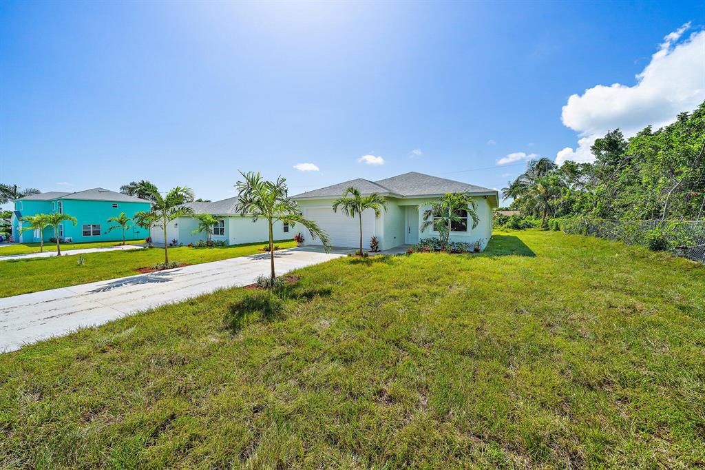 Photo of 7766 SE Hilltop Terrace, Hobe Sound, FL 33455 (MLS # R10743093)
