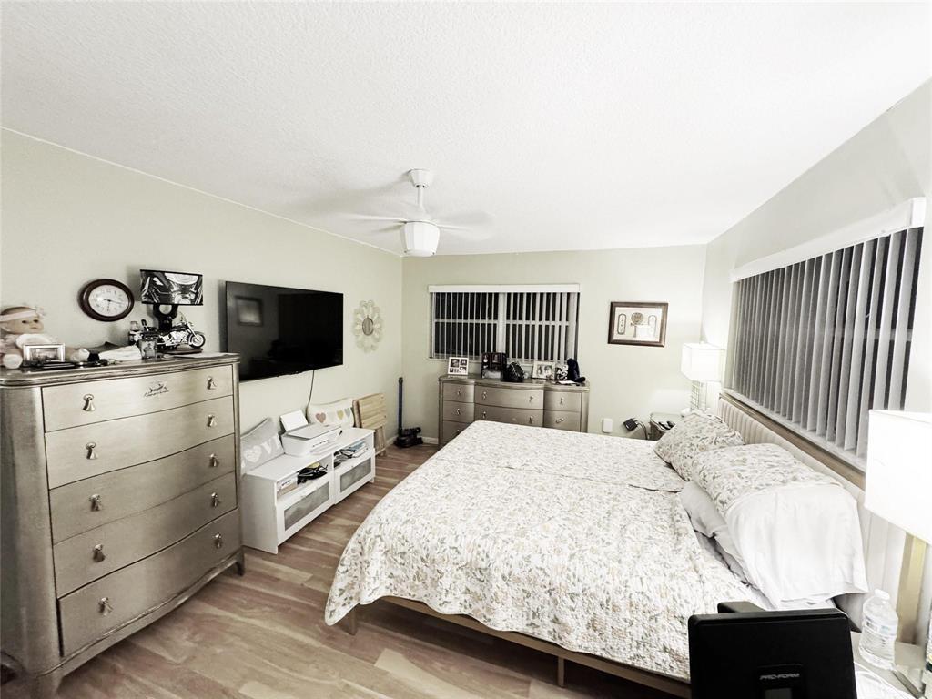 HOLIDAY SPRINGS VILLAGE 1 CONDO - Residential