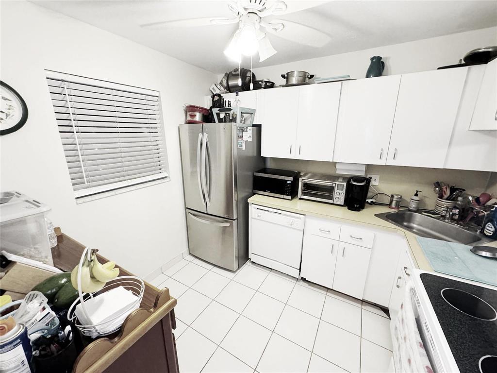 HOLIDAY SPRINGS VILLAGE 1 CONDO - Residential