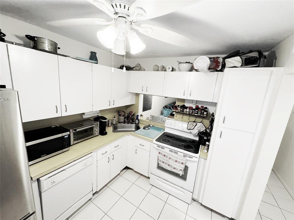 HOLIDAY SPRINGS VILLAGE 1 CONDO - Residential