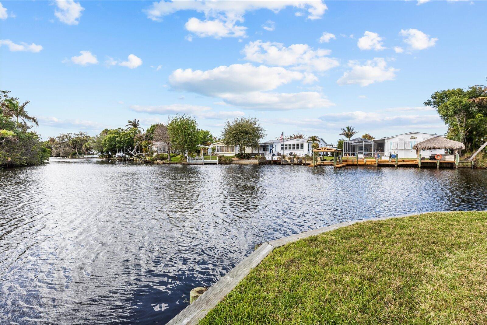 TROPICAL PARADISE - Residential