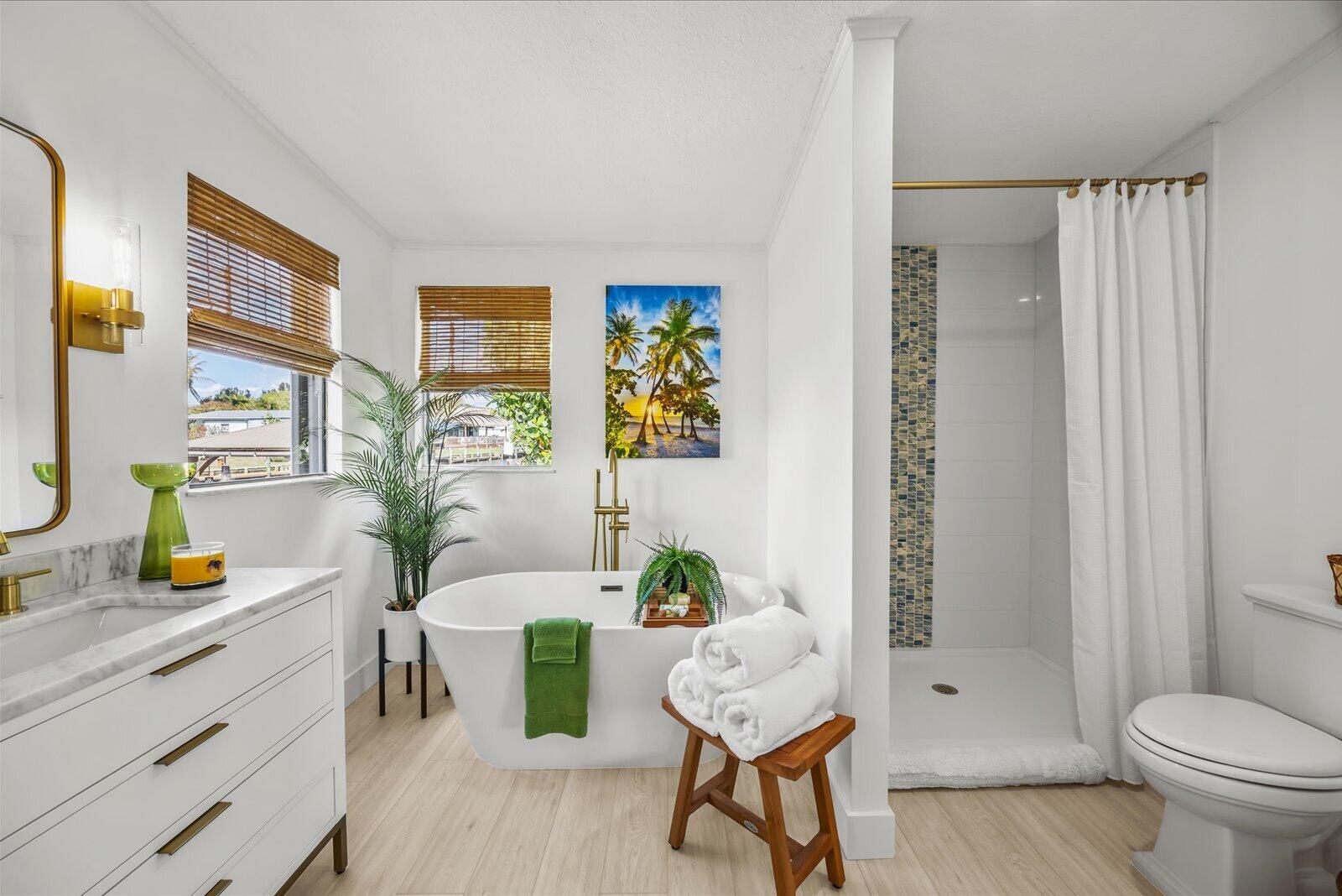 TROPICAL PARADISE - Residential