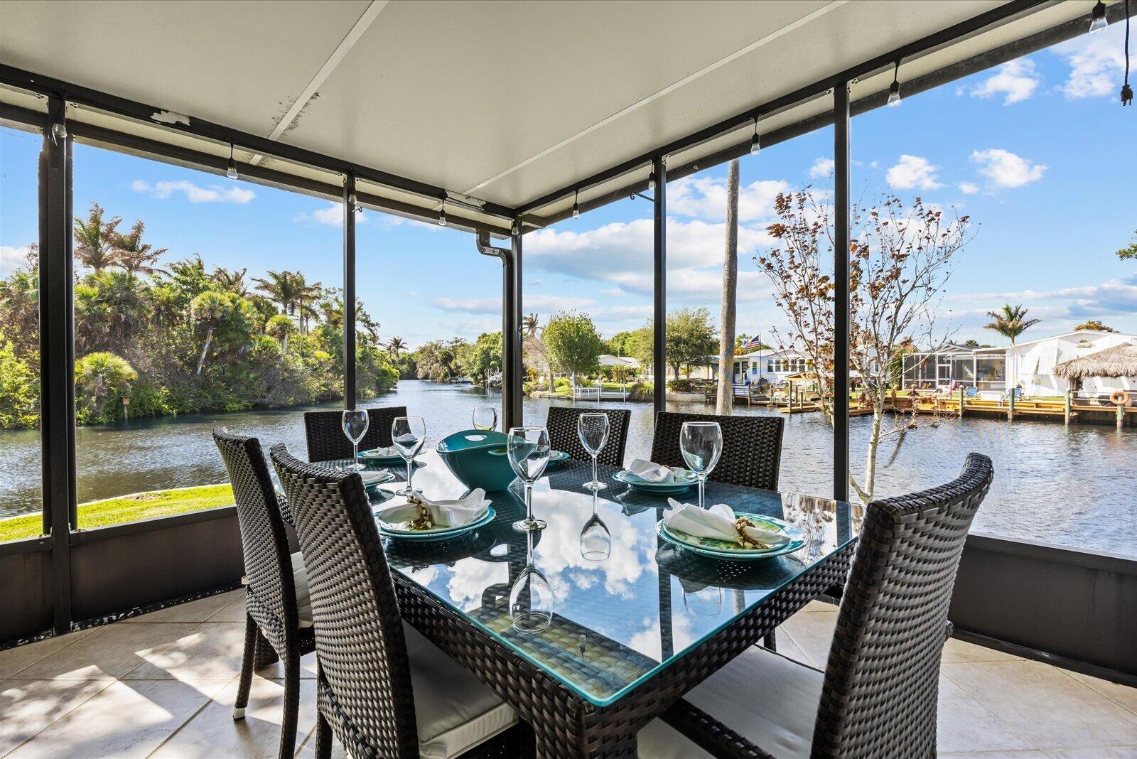 TROPICAL PARADISE - Residential