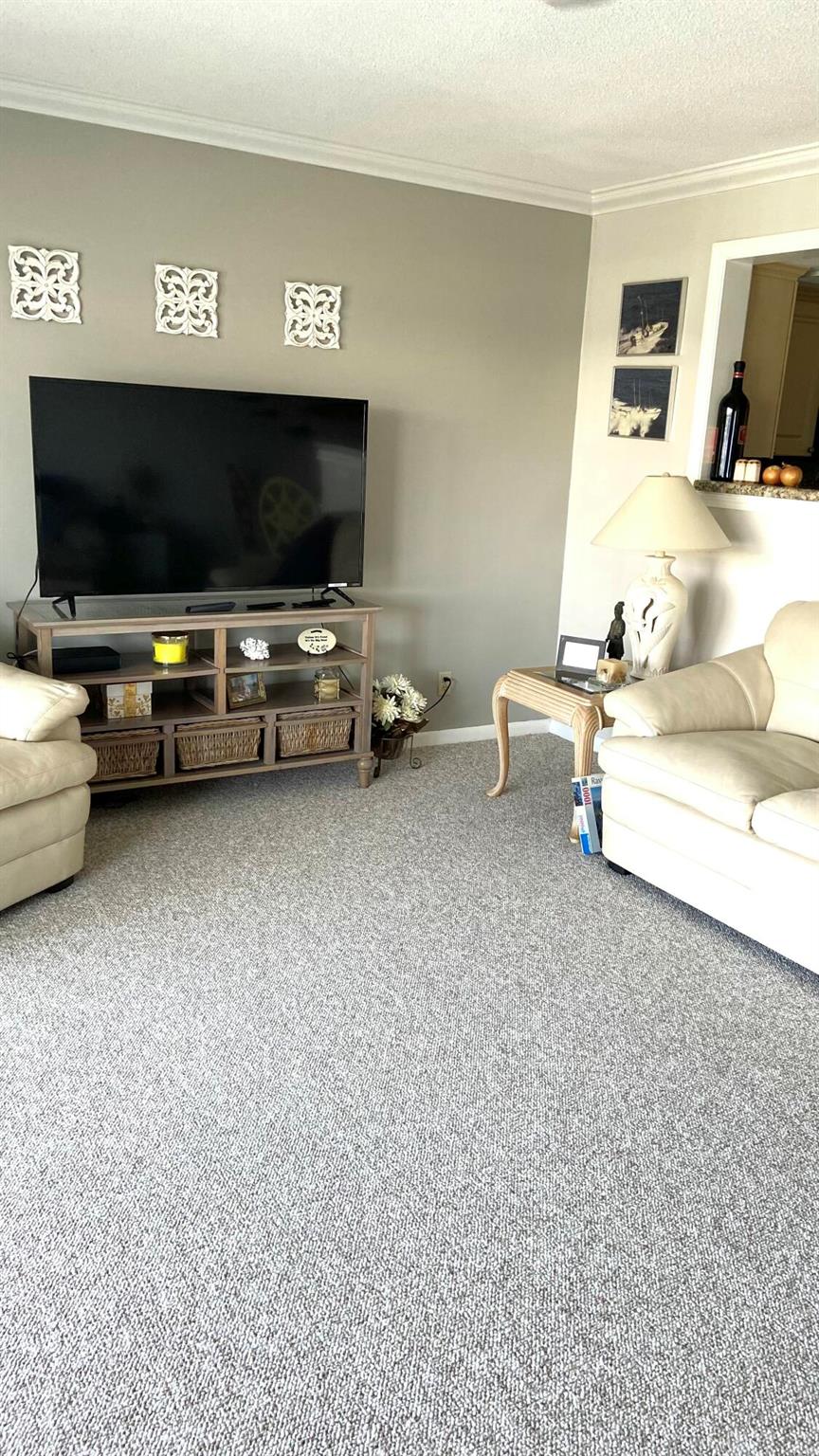 MARINA HARBOUR CONDO - Residential Lease