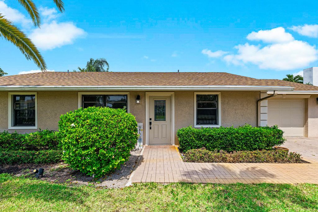 Photo of 5175 Beechwood Road, Delray Beach, FL 33484 (MLS # B26030358)