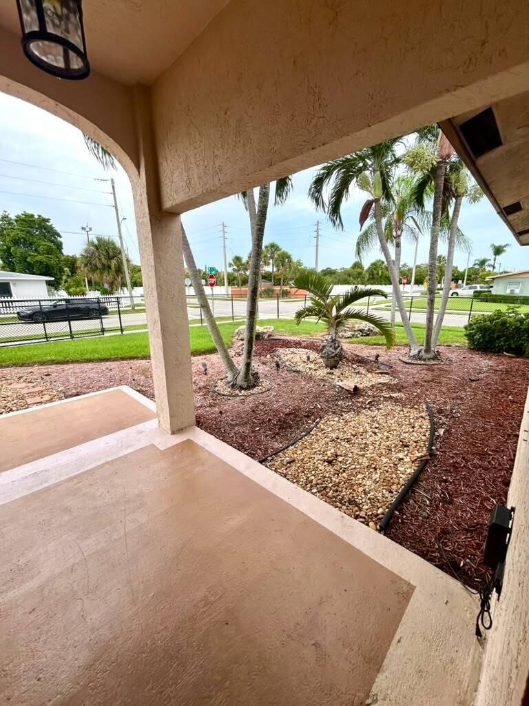 785 SW 4TH Street