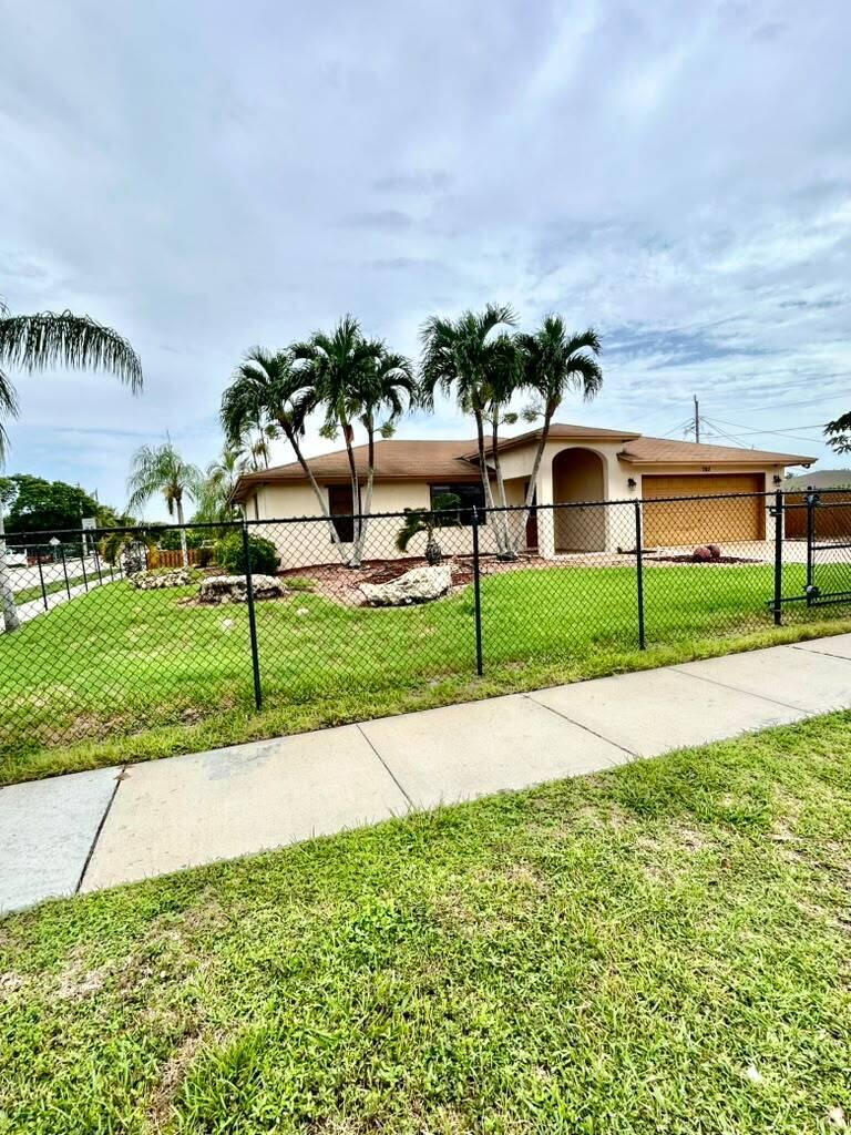 785 SW 4TH Street