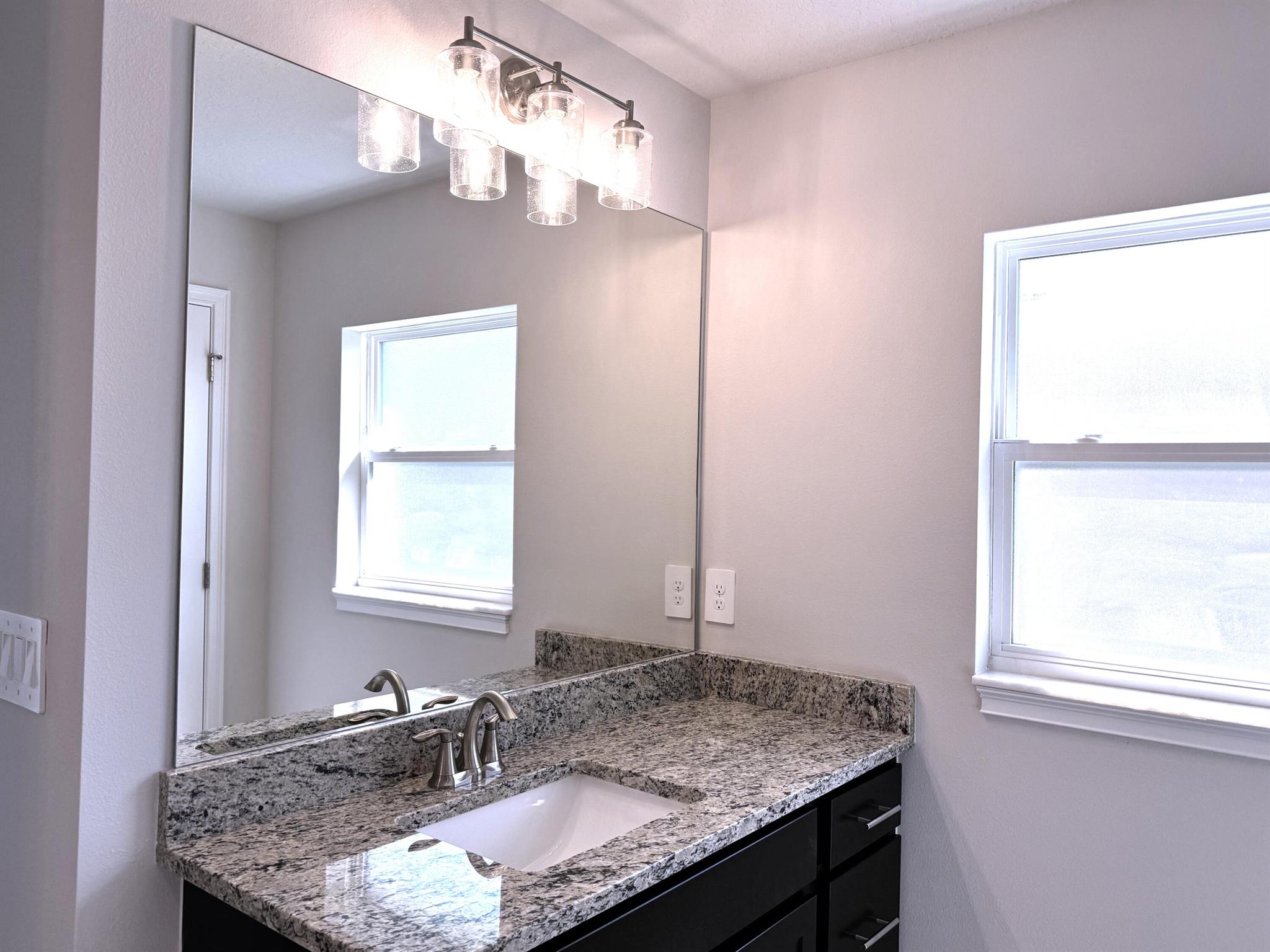 Photo 13 of 29 of 8741 Waterstone Boulevard townhome