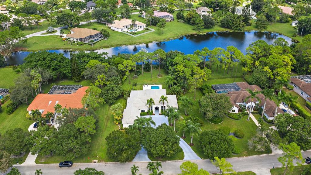 Photo of 11771 Stonehaven Way, Palm Beach Gardens, FL 33412 (MLS # R11133019)