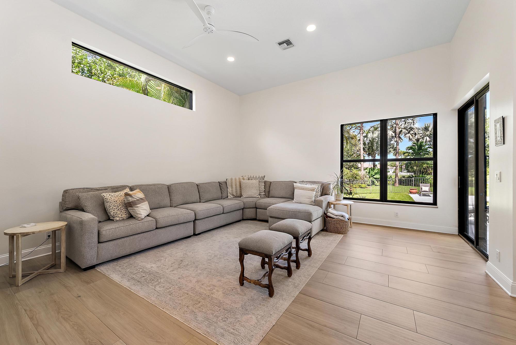 STONEWAL ESTATES - Residential