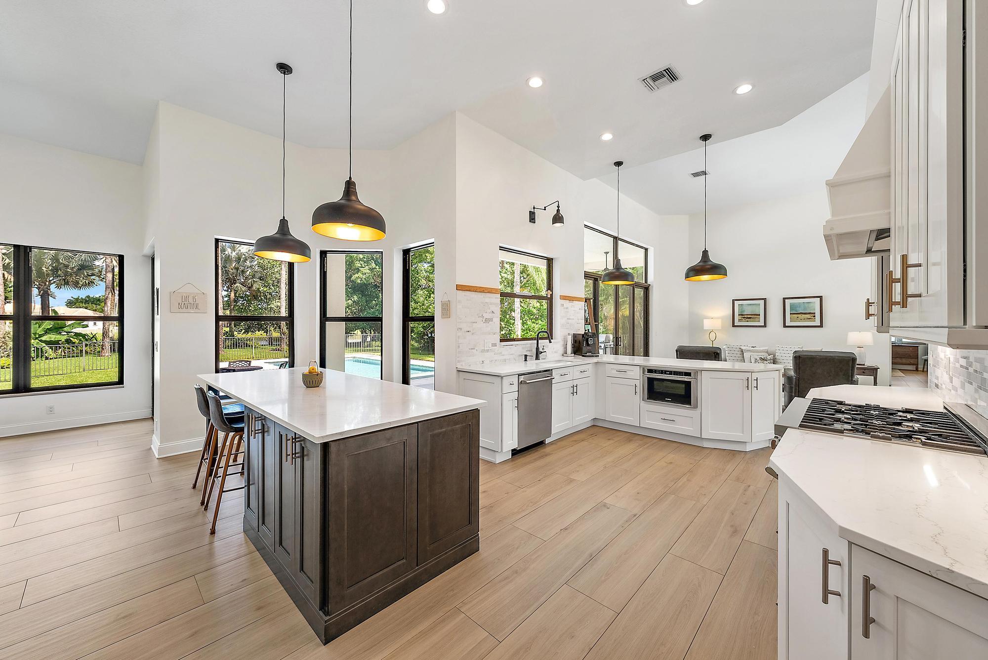 STONEWAL ESTATES - Residential