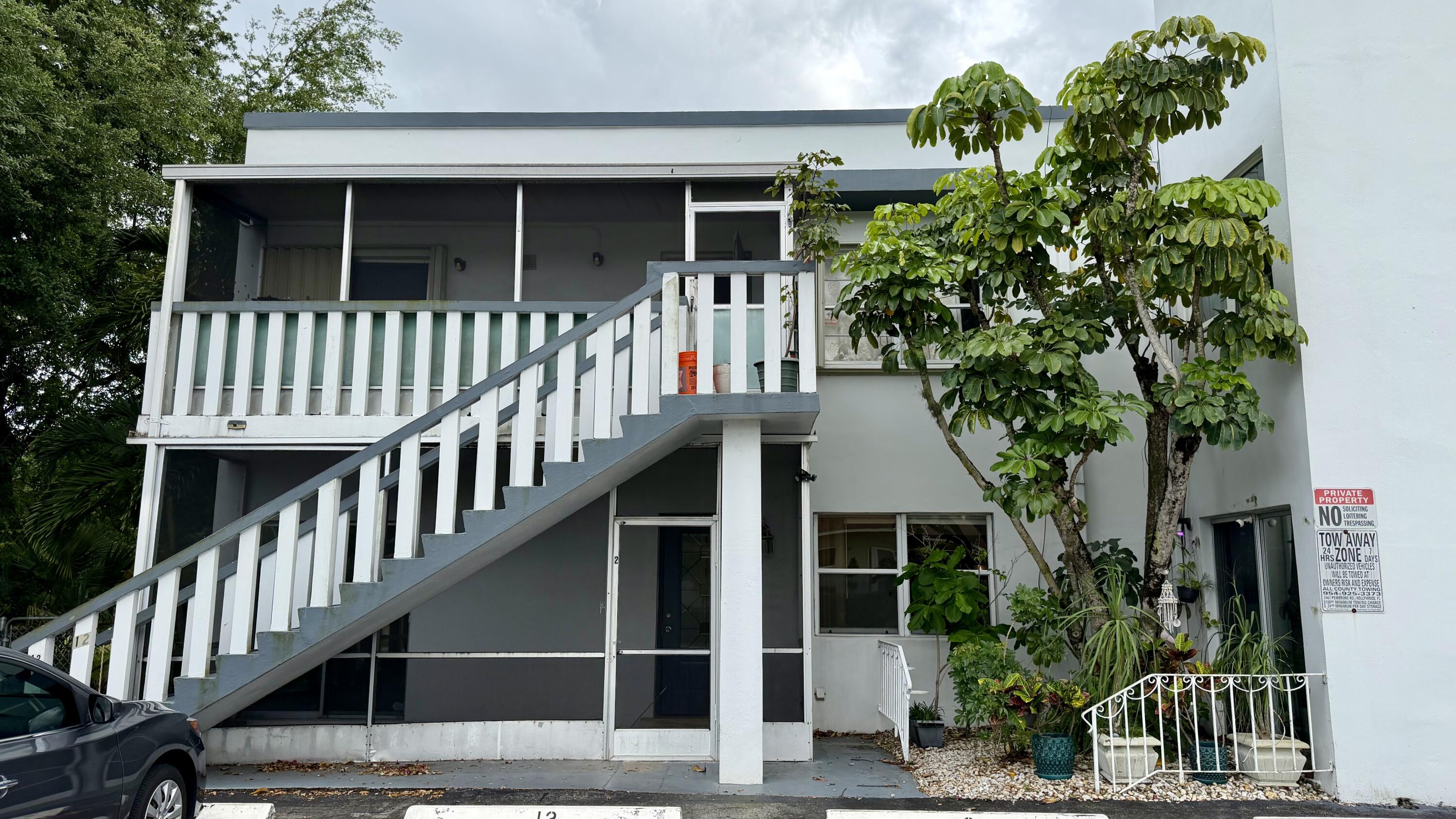 DELWOOD CONDO - Residential Lease