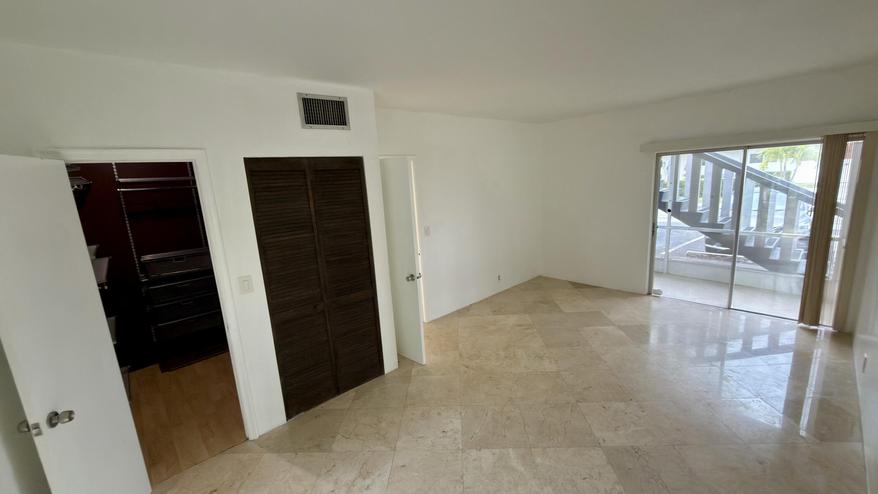 DELWOOD CONDO - Residential Lease