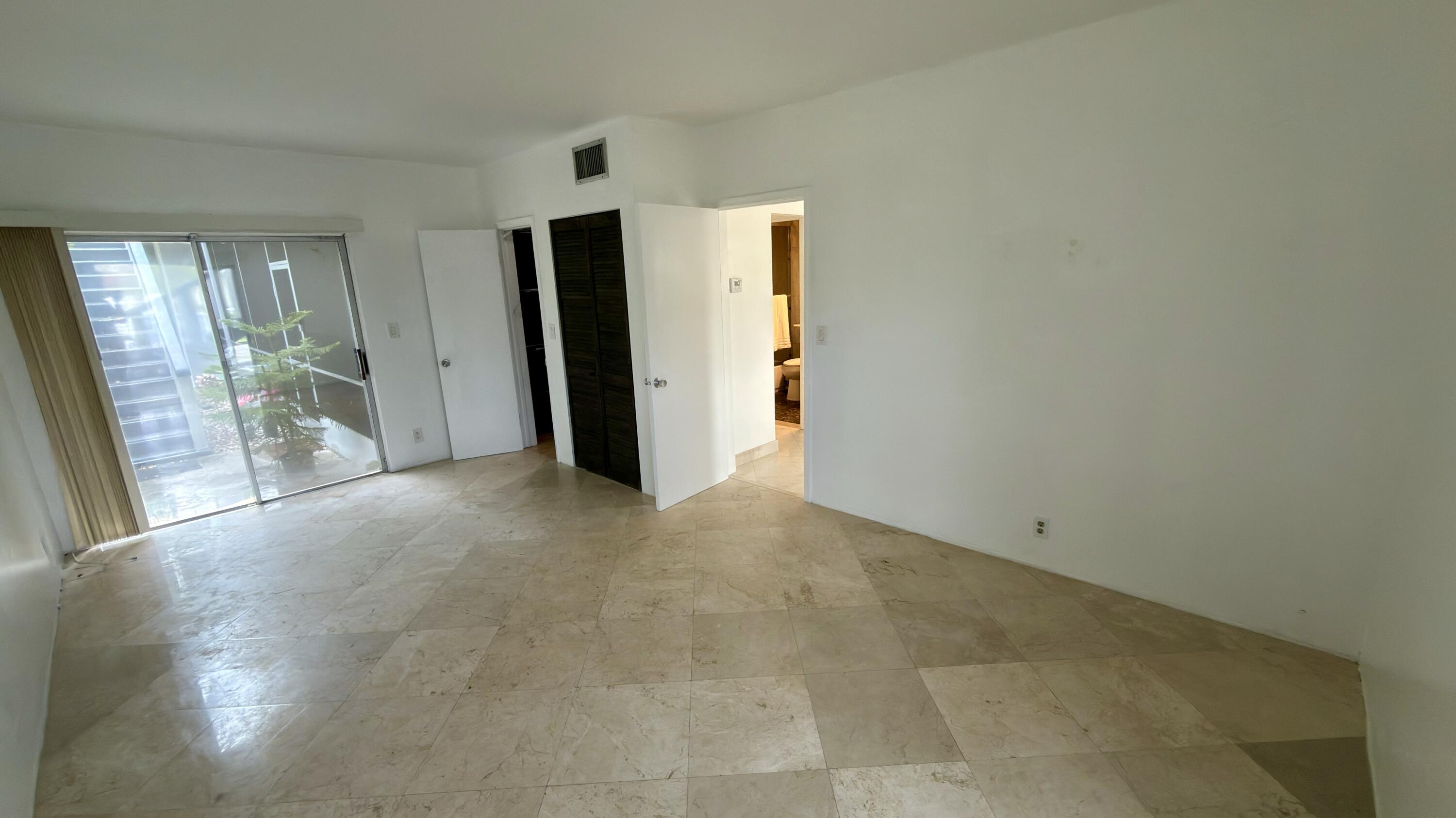 DELWOOD CONDO - Residential Lease