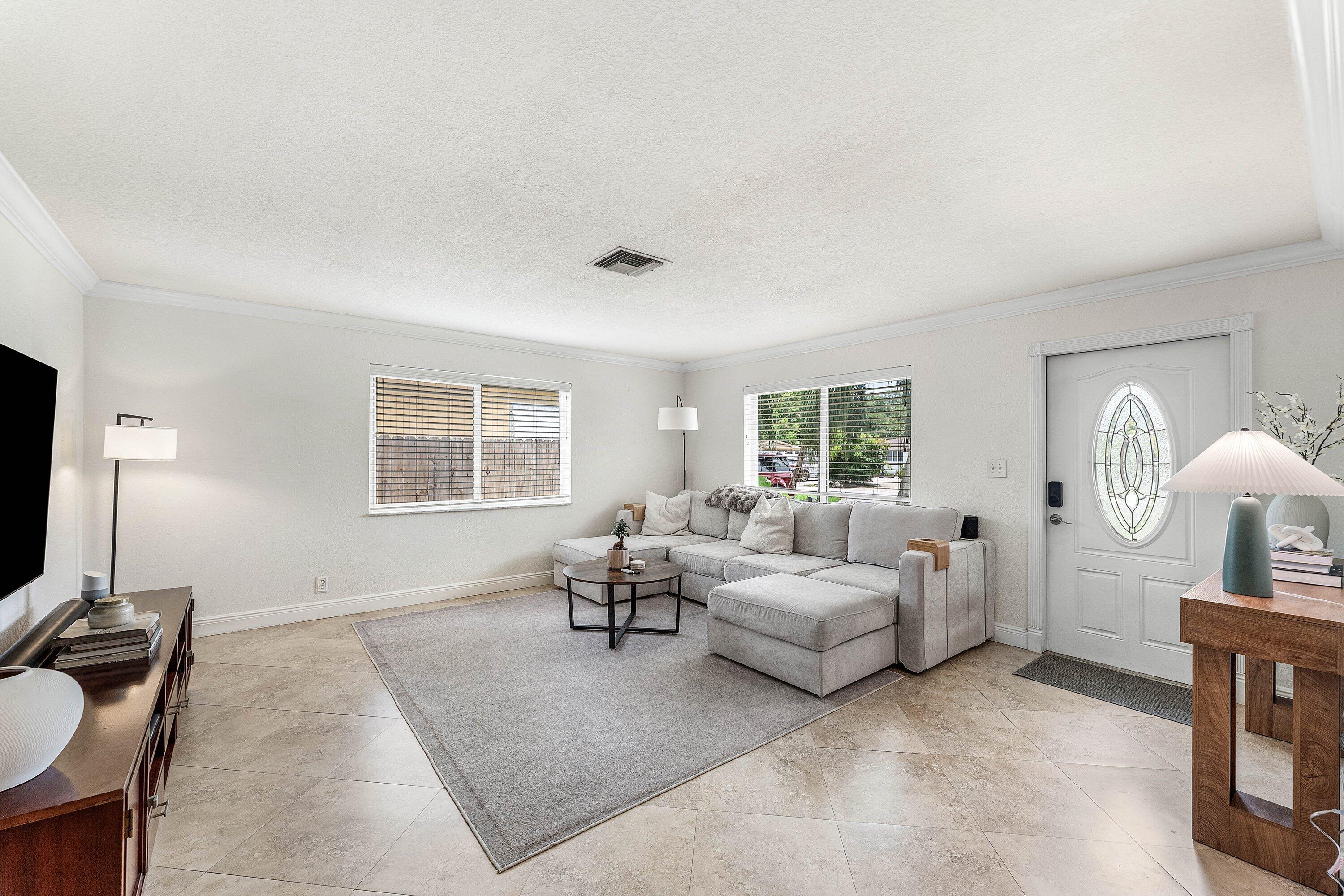 Properties | Stephanie Kaufman 5347 Washington Road