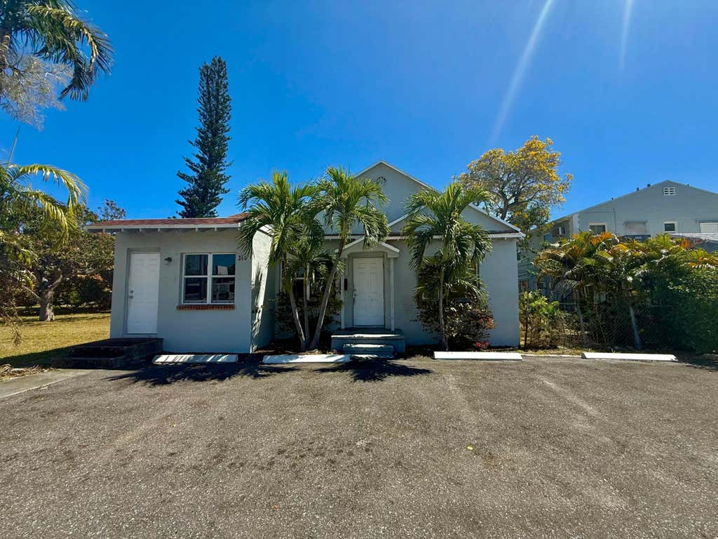 Photo of 3608 Broadway Avenue, West Palm Beach, FL 33407 (MLS # B26068054)
