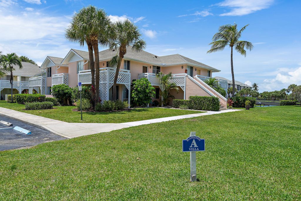 Photo of 353 S Us Hwy 1 #A8, Jupiter, FL 33477 (MLS # B26021536)