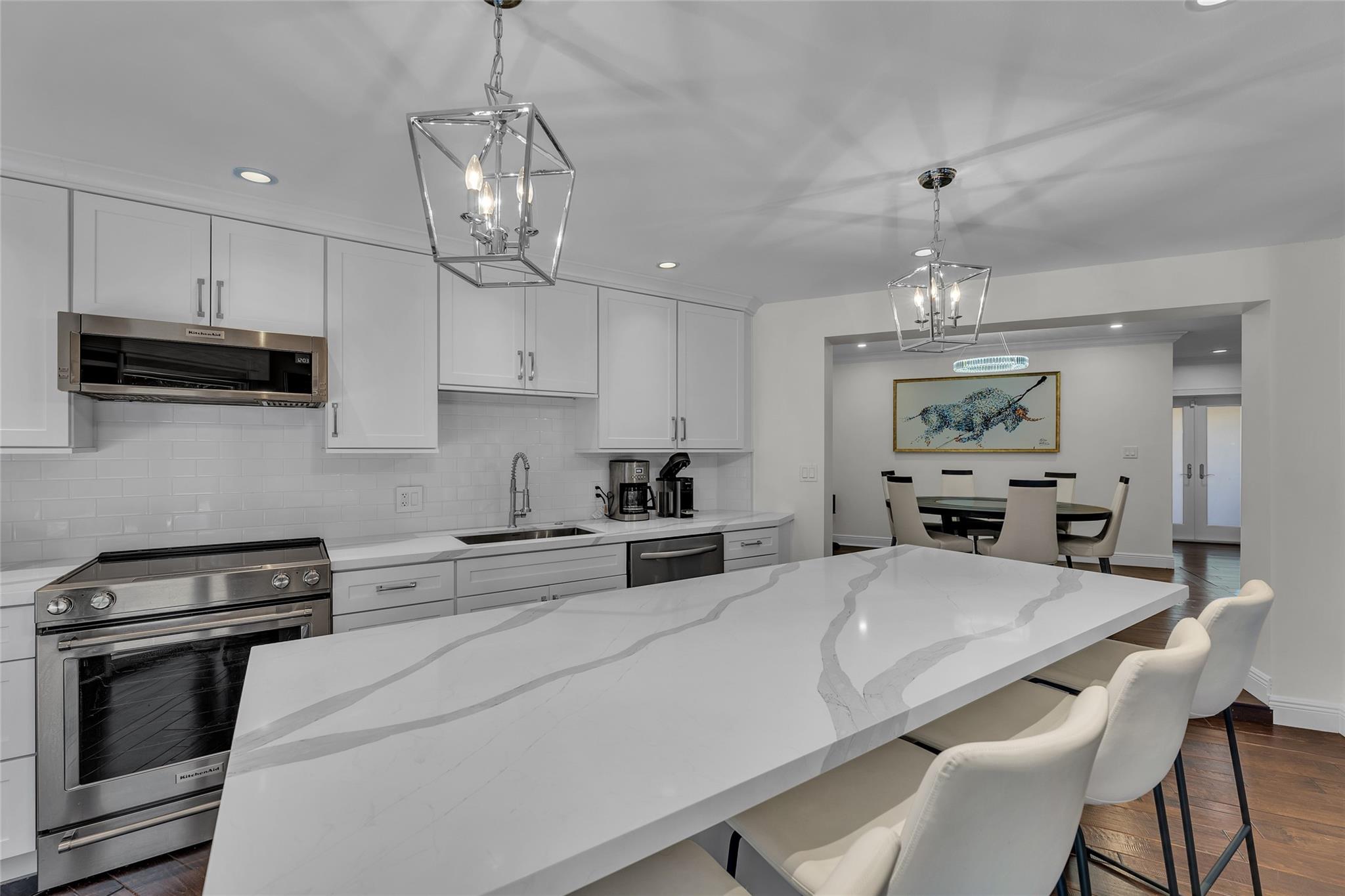 2700 NE 35th Drive