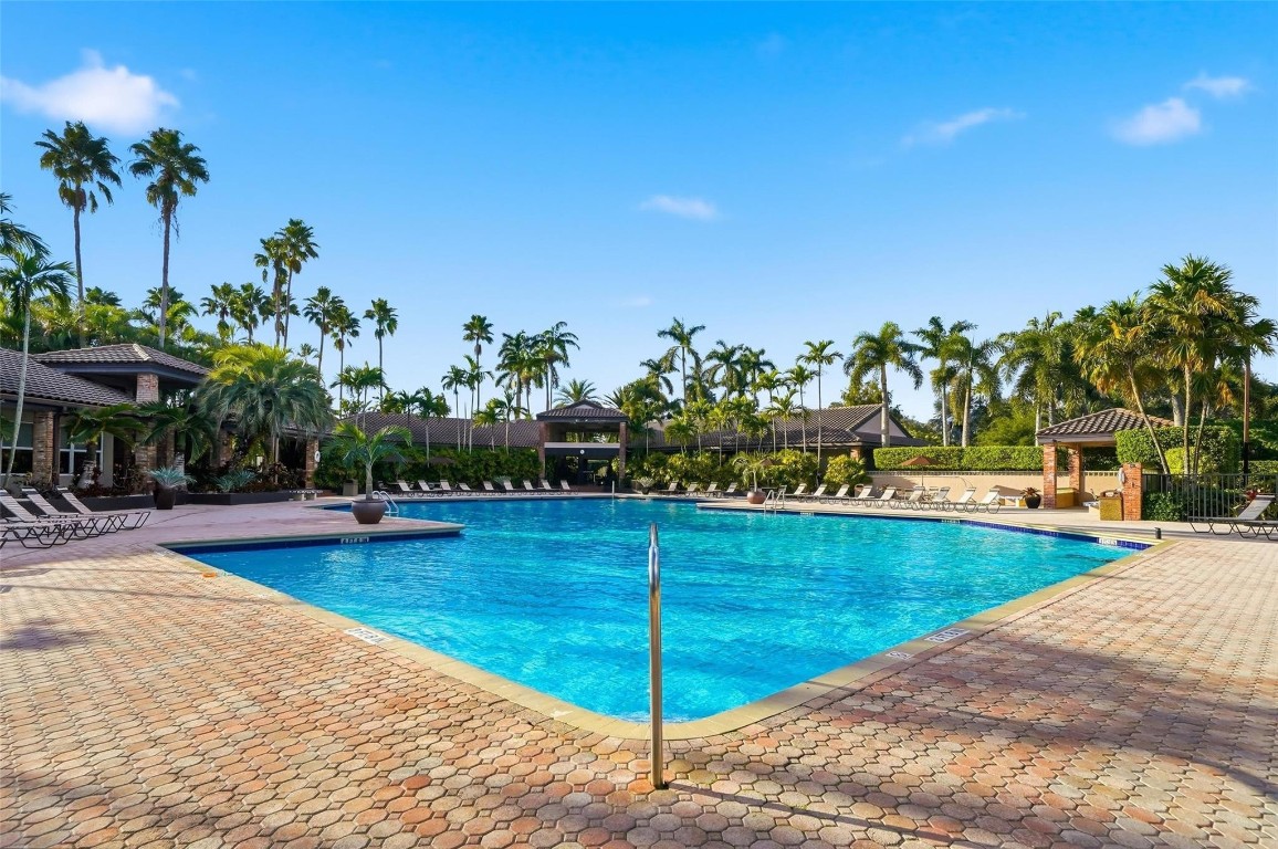 Embassy Lakes Phase III - Residential