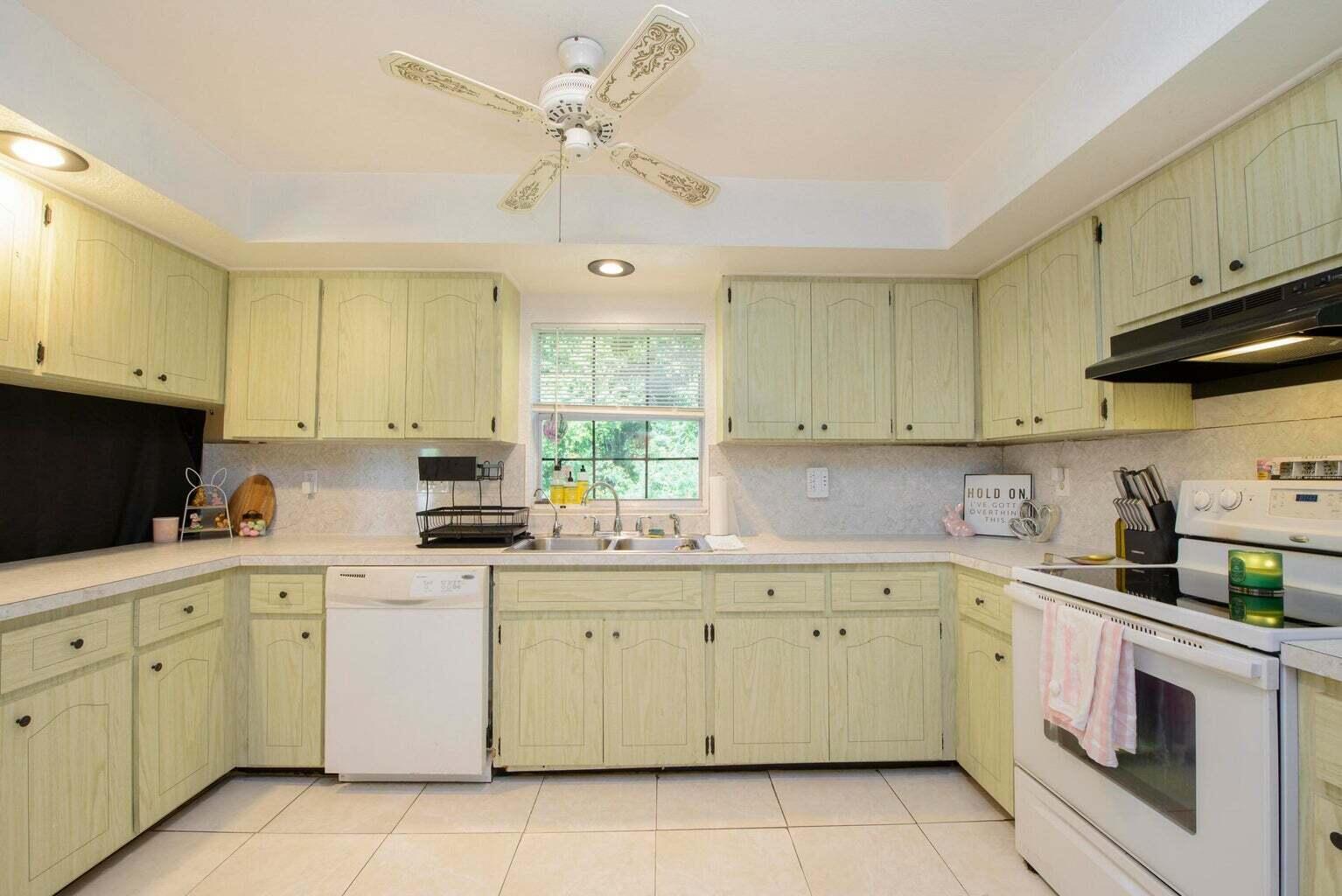 SOUTH PORT ST LUCIE UNIT 4 - Residential Lease