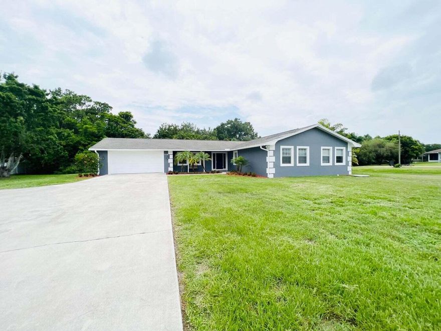 3/2 single family home located in the heart of Port Saint Lucie. This home features a large driveway with plenty of parking spaces, a huge backyard, and an oversized master bedroom with a large closet and bathroom. Entertain guests on your screened back porch with a beautiful view of the backyard. Prime location within minutes of beaches, shopping, restaurants, schools, and parks! First month, Security Deposit, Credit/Background with verifiable income required.