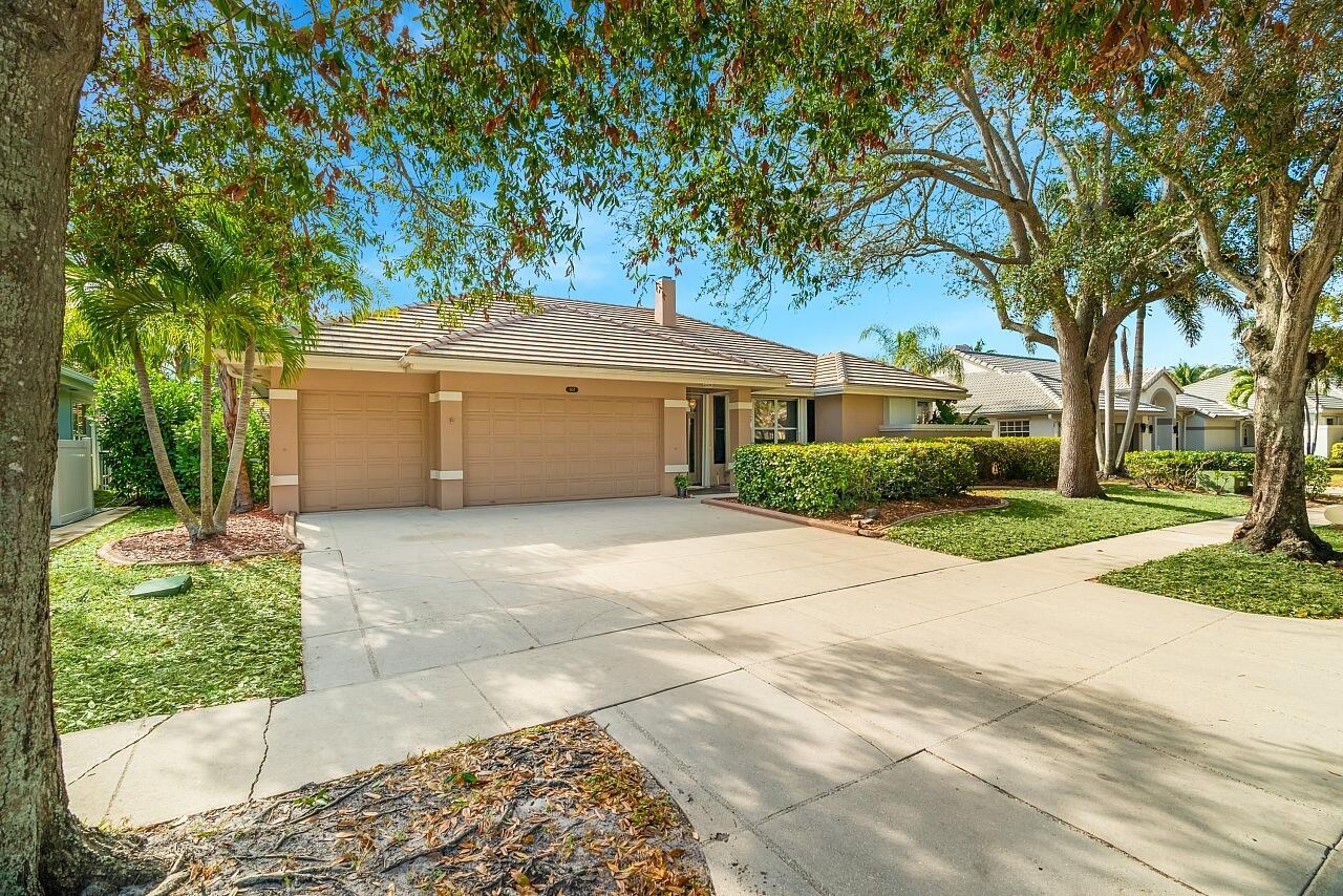 6157 Winding Lake Drive
