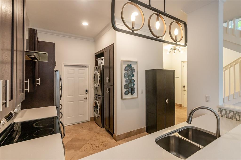 BOUGAINVILLAS TOWNHOMES - Residential