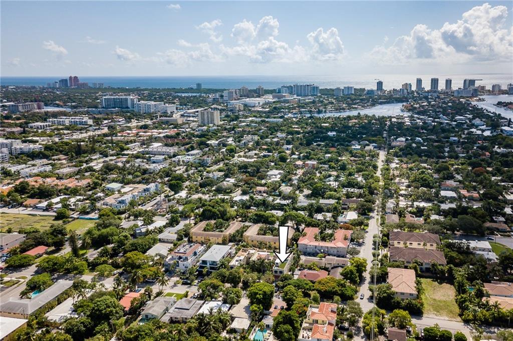BOUGAINVILLAS TOWNHOMES - Residential
