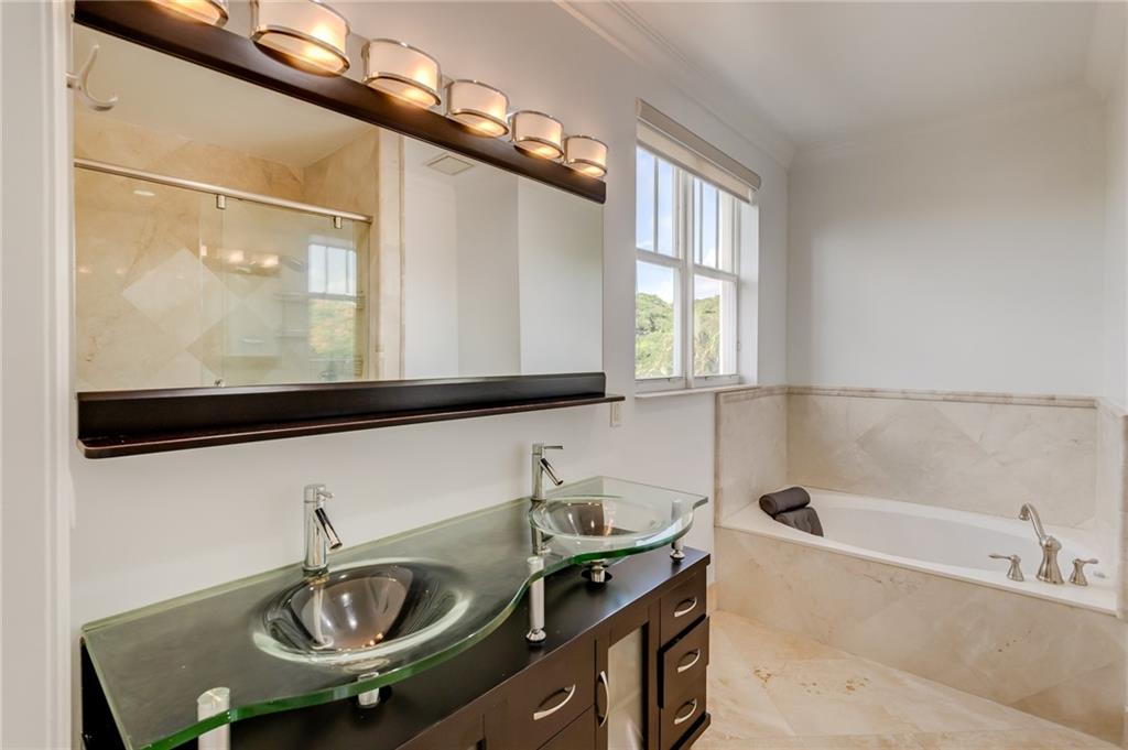 BOUGAINVILLAS TOWNHOMES - Residential