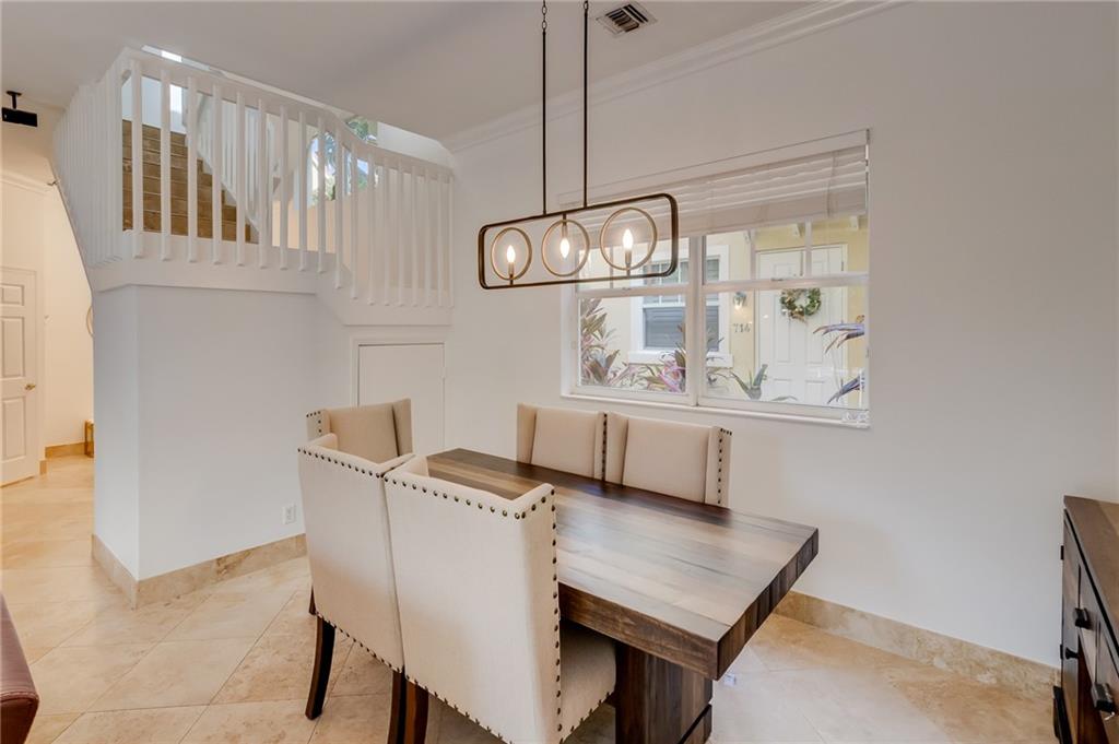 BOUGAINVILLAS TOWNHOMES - Residential