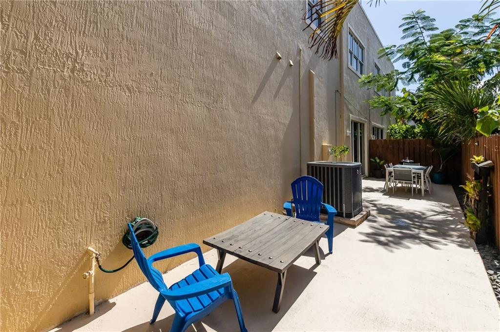 BOUGAINVILLAS TOWNHOMES - Residential