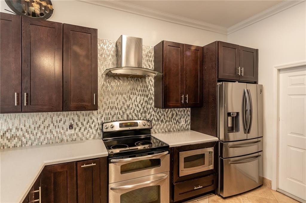 BOUGAINVILLAS TOWNHOMES - Residential