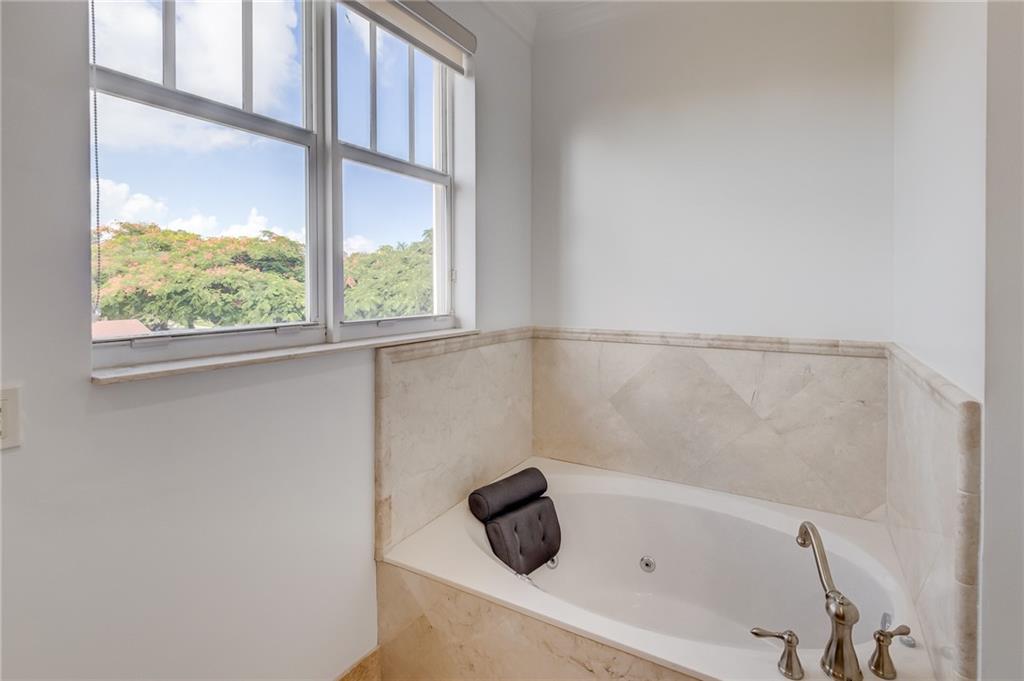 BOUGAINVILLAS TOWNHOMES - Residential