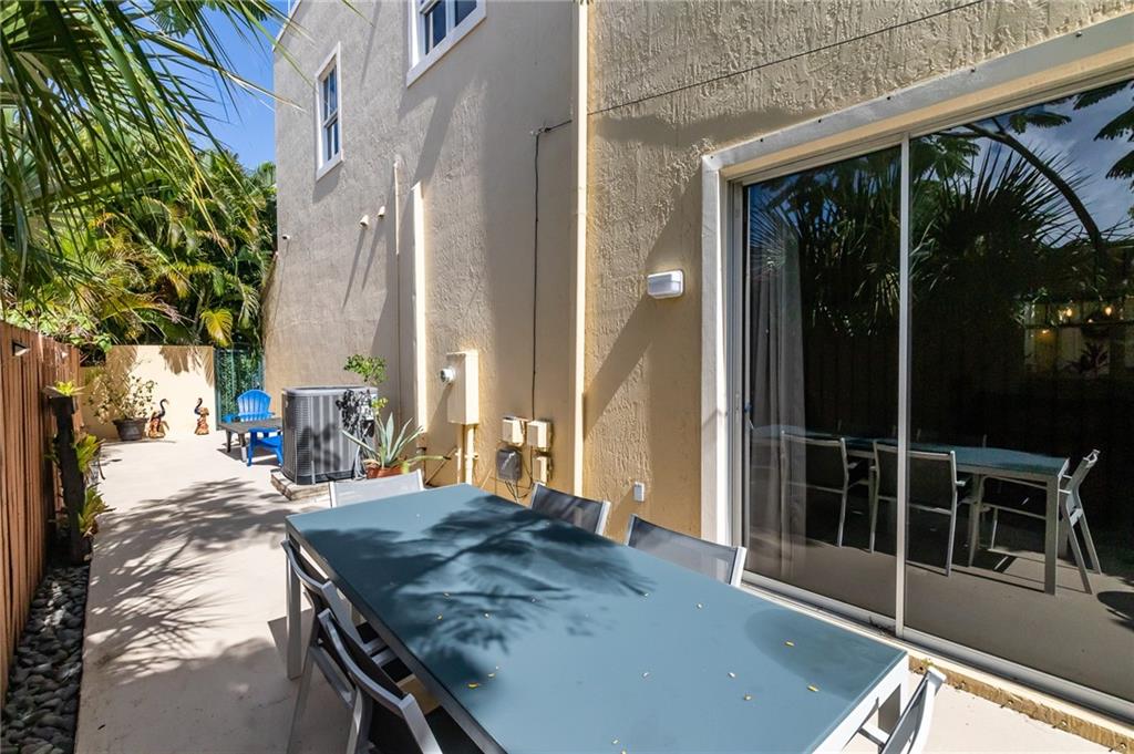 BOUGAINVILLAS TOWNHOMES - Residential