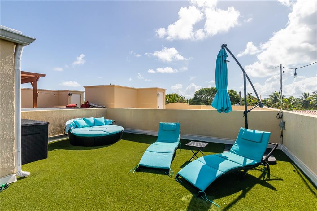 BOUGAINVILLAS TOWNHOMES - Residential