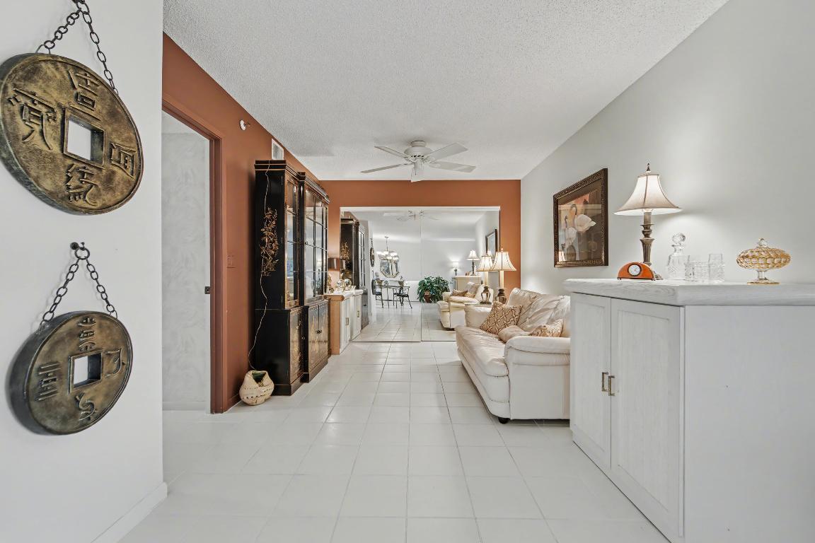 HUNTINGTON POINTE - Residential Lease