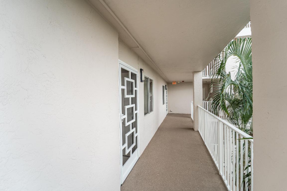 HUNTINGTON POINTE - Residential Lease