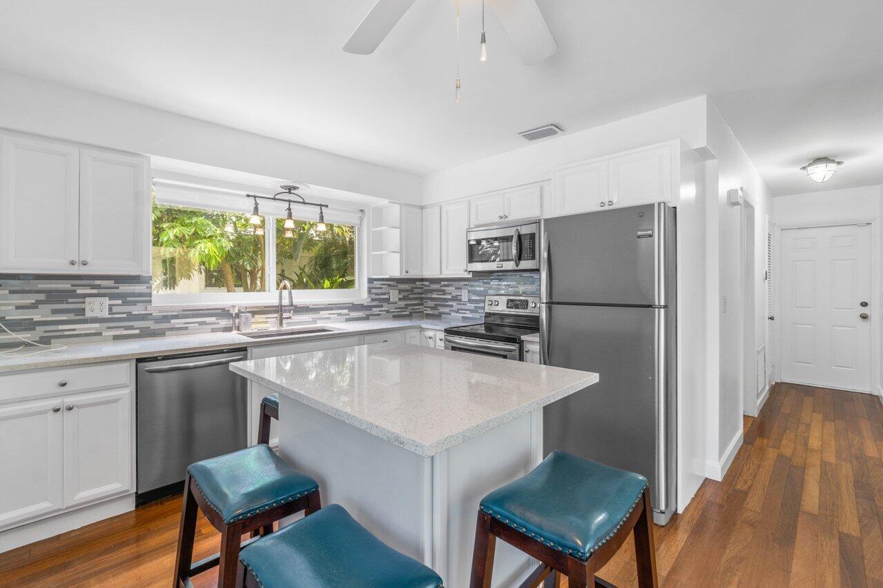 2845 SW 4th Street