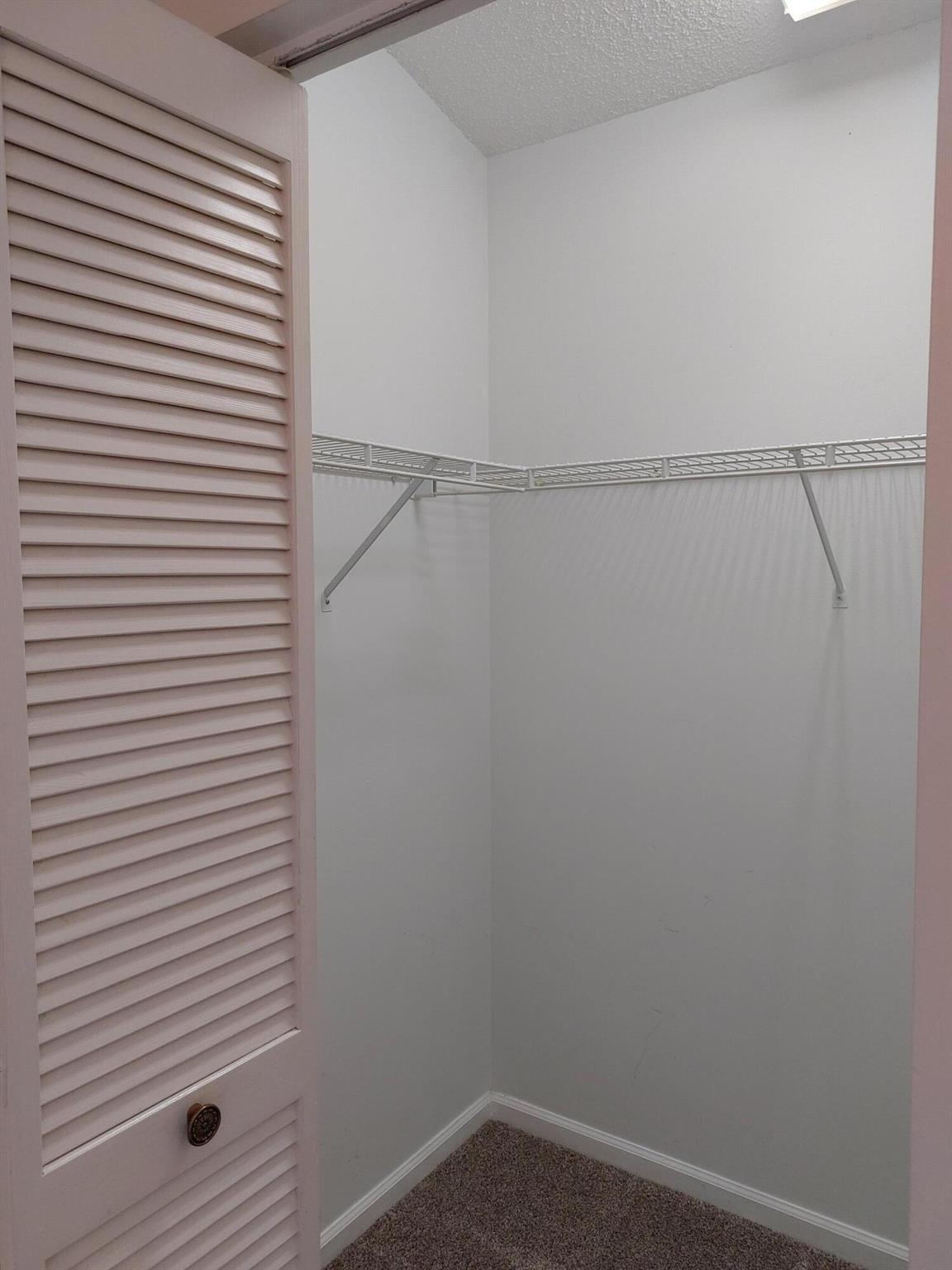 LAUREL OAKS AT JUPITER 2 - Residential Lease