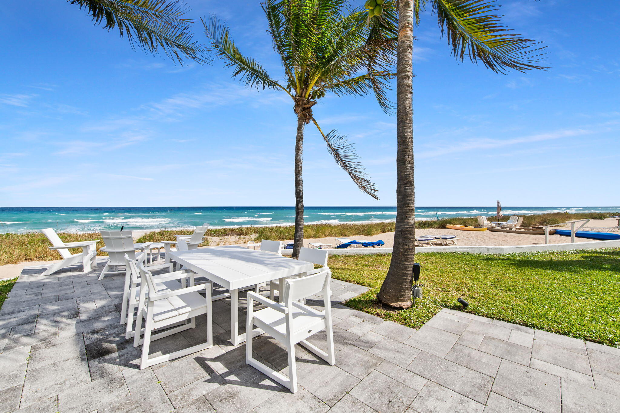 HILLSBORO MILE OCEAN APTS SEC 3 - Residential